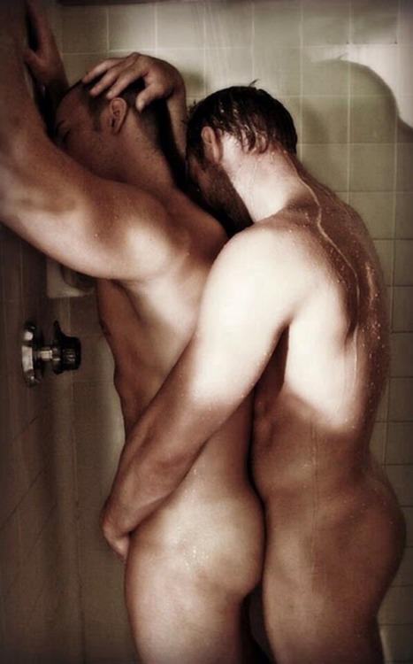 everyonesfavoritegayguy:  hotstuff—-blogjrs:  menjustwannahavefun:  www.menjustwannahavefun.tumblr.com  hotstuff—-blogjrs/archive