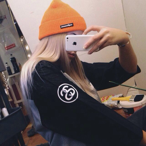 materialgully:  queeenkoshi:  yungchnel:  goldhennessy:  nulifehoes:  패셔니 스타♡
