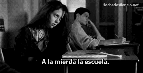 littlealiensuicidal:  ODIO LA ESCUELA !!!!!!