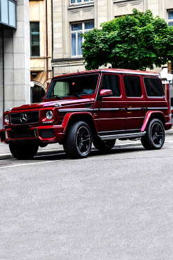 atlasofvanity:  Wine Red || Source || Atlas 