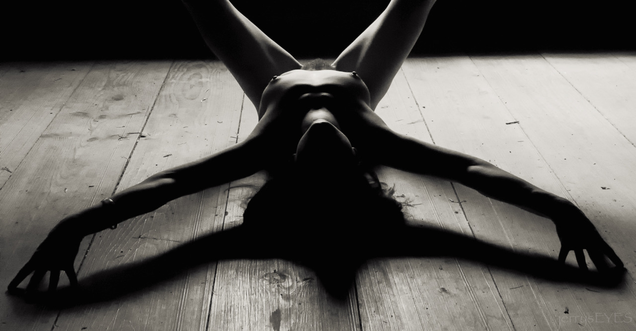 jerryseyes: “Exposed” Melissa Troutt @melissatroutt-jerrysEYES 