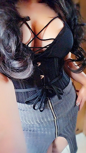 shizuerenai: Pls don’t ban my corset ♥ Shizue ♥ 