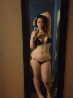 omganniephanny:  New bikini.  Yay or nay?