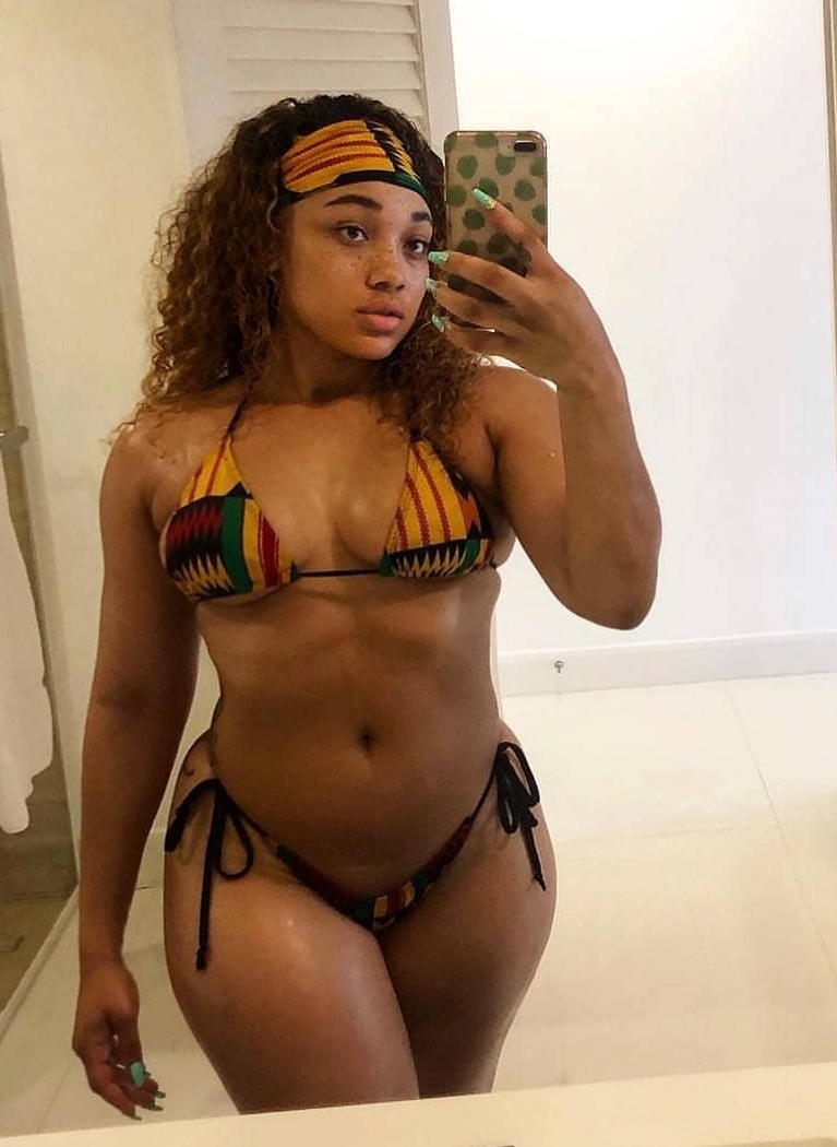 kingjazziedad:  DeliciouslySexy. Curvy. BootiDelicious Mami…. Ms Lorraine_SD 💜