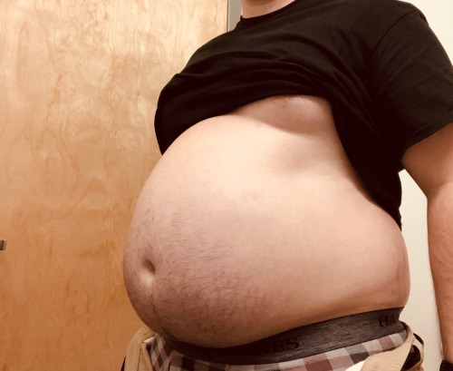 justalilthiccer-deactivated2019:Stretch marks comin in hard and fast. I must be growing.