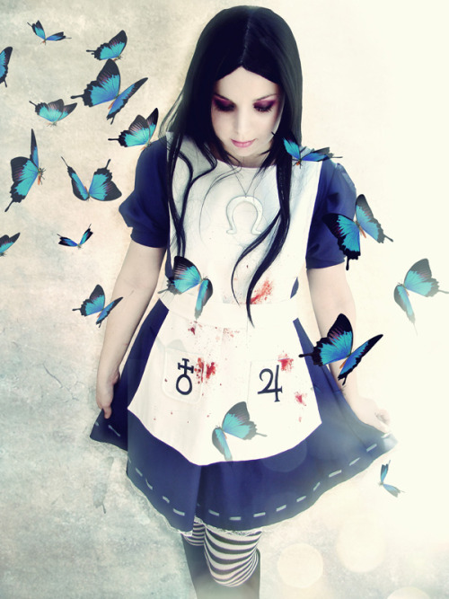 agosashford:  Alice Madness Returns Cosplay : Rebirth by ~thecrystalshoe A cosplayer that I admire s