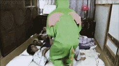 mukbangongchan:  when a wild dinosaur appears. 