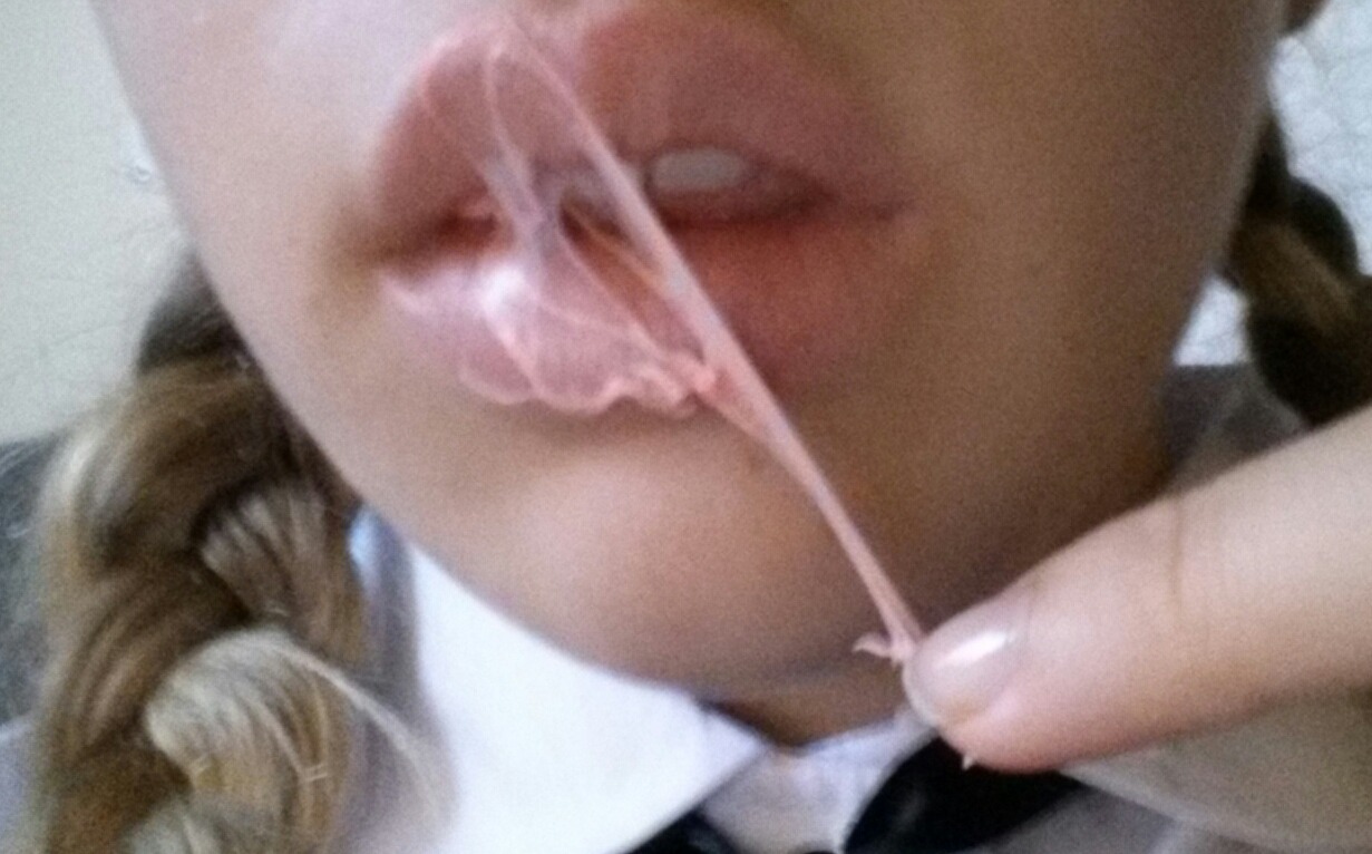vokoban:  ruby lips pop pink bubblegum 