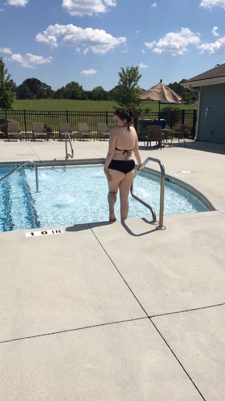 chubby-bunnies:  Since coming back to the states from France, I’ve put on a few