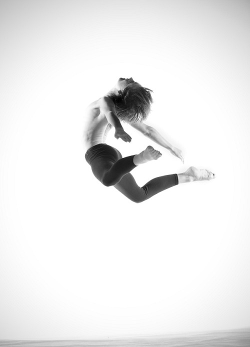 dancesolo:  Dancer- Myself, Lochlan Mcdougall. Photographer- Margaret Kokrhelj