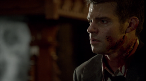 RC (re)watches The Originals: From A Cradle To A Grave(1x22)You’ve been bitten.