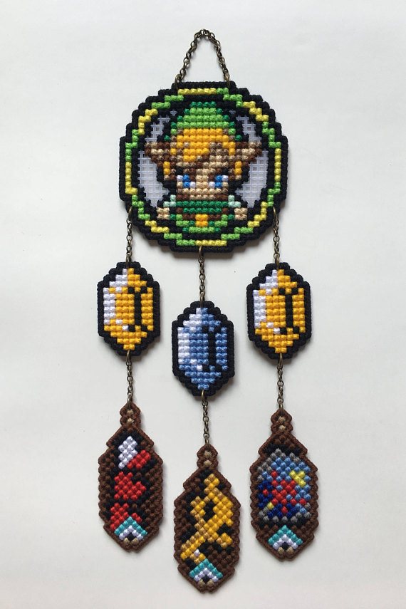 retrogamingblog:Cross-stitch Nintendo Dreamcatchers made by TheWorldofNerdArt