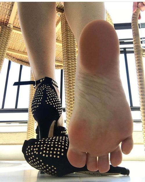 Feet Feet Feet