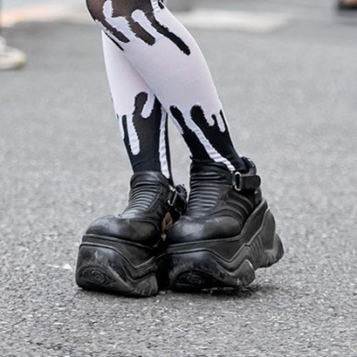 sonnearchive-deactivated2022120:♡ thinking of shoes ♡