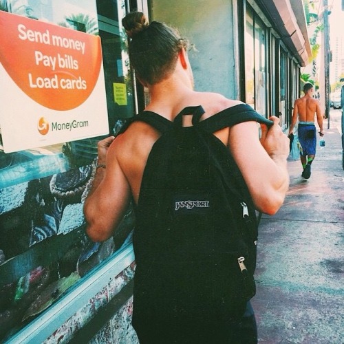 http://ultrateam.tumblr.com/post/122428689135