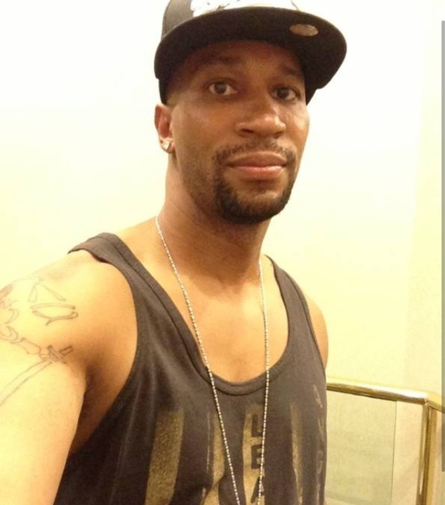 whtbttm4blktops:  iamkingiamboss:  Http://iamkingiamboss.tumblr.com  sexy MF