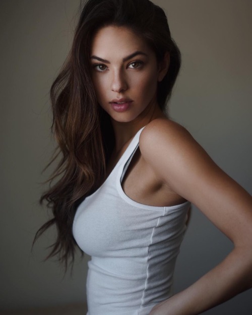 prettyg:  Christen Harper