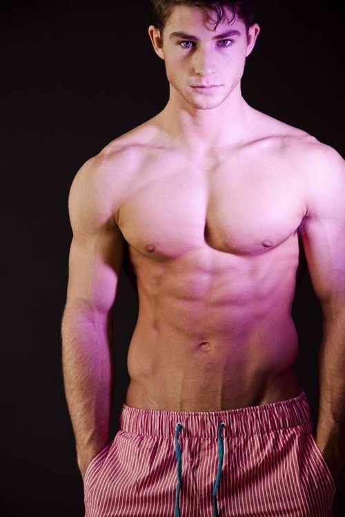 stylemenstyle:  Alex Santaniello 