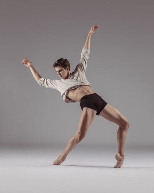 Lovelyballetandmore: António Casalinho  | Photo By  Nikita Alba    