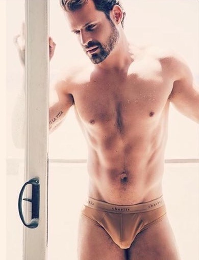 underwunder:  Follow me @underwunder