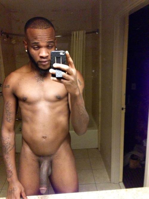 videoblackgay:  http://videoblackgay.tumblr.com :  photo de blacks gays comme sur