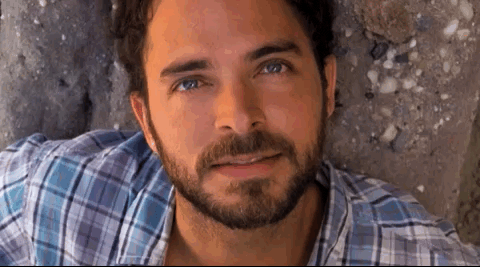 Manolo Cardona, As Santiago, In Contracorriente (Undertow, 2009).