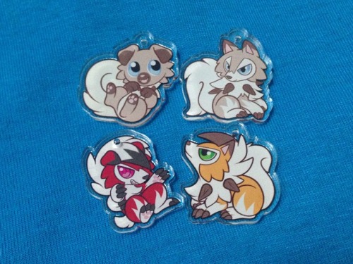 Double-Sided 1″ Acrylic Rockruff and Lycanroc Charms Available on Etsy!!These charms are drawn and d