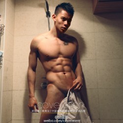 asianmenetc: mantop10691:  cover&MEN封面客攝影….肌肉美男模…