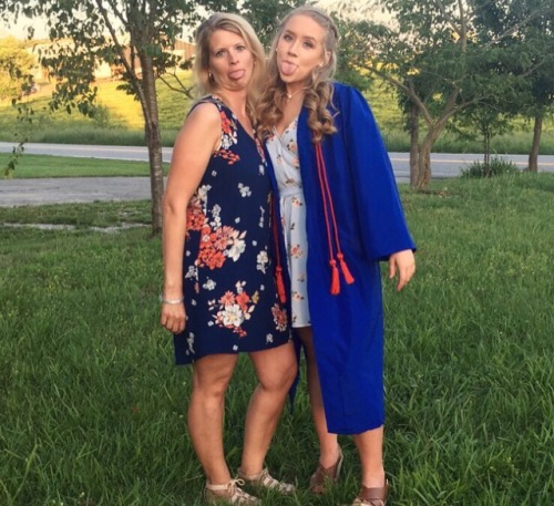 simplylexxxy99:Throwback to graduation. Seven more semesters til my next one  Moms decent!!!