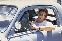 genterie:  James Franco in James Dean (2001)