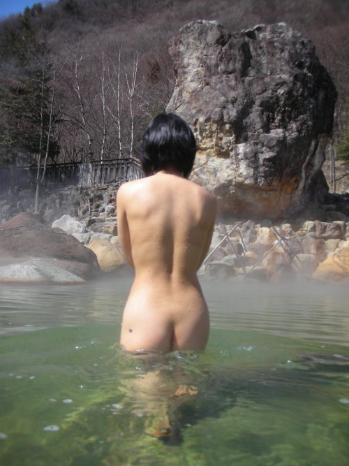 http://nativenudity.tumblr.com/post/139955412723
