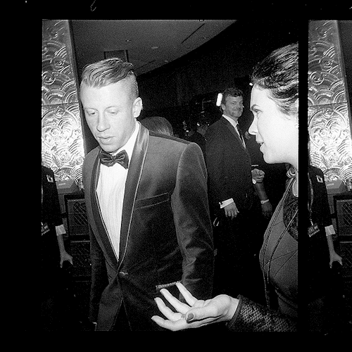 Maclemore looked cool and confident as a Grammy winner.thegrammys:Macklemore enters the room