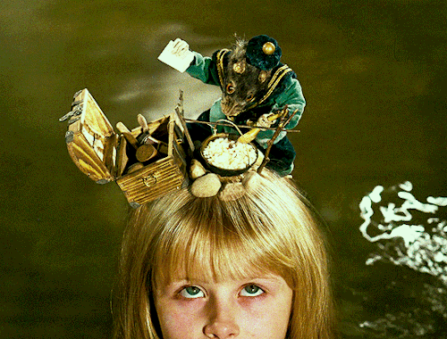 turnerclassicmilfs:Now you will see a film made for children… perhaps. But, I nearly