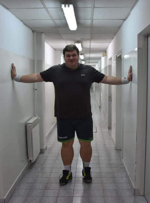 suruatgip:   Gintaras Cibulskis, lithuanian handball player (3/3)  From the net  What a beauty
