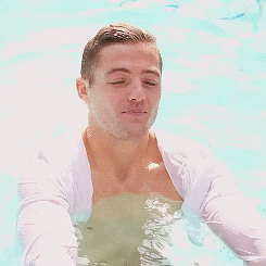 jamandstuff: Robbie Rogers: Behind-the-scenes on his Attitude cover shoot (x) 