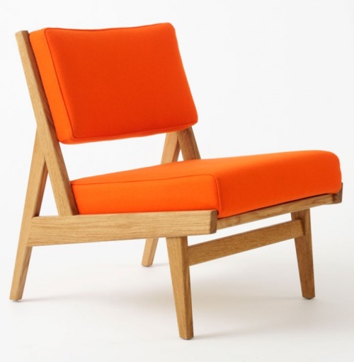 Jens Risom, U 431 Low armless chair, 1955. Re-edition Rocket Gallery.Oak with Kvadrat Divina fabric.