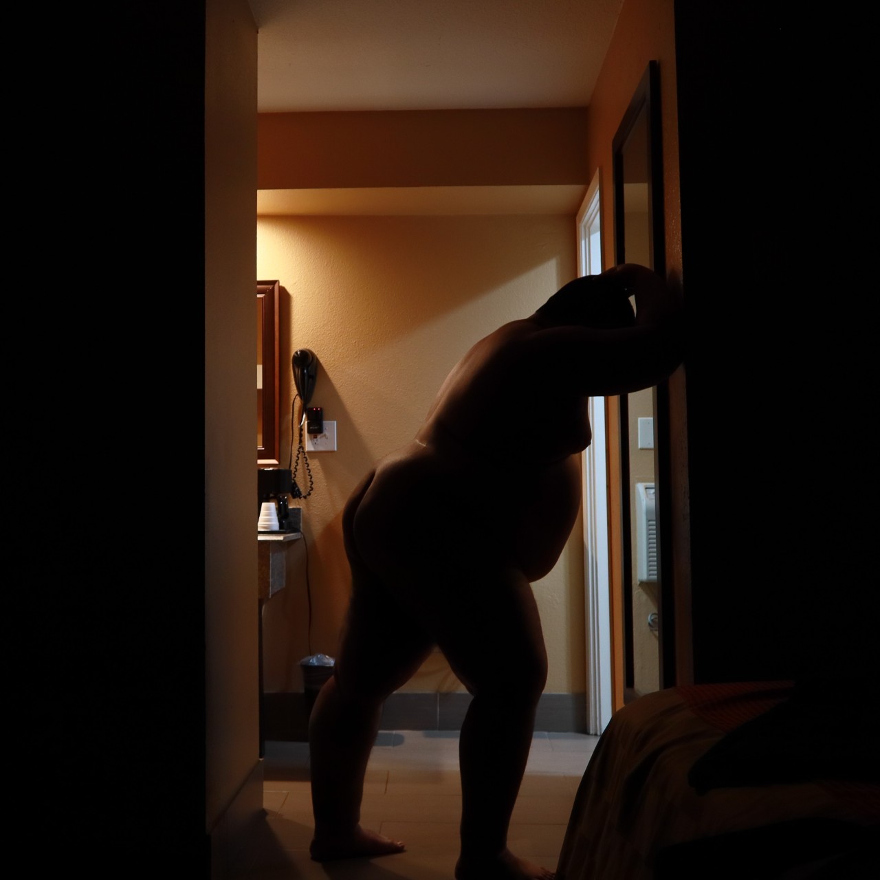 thedoodlebear:Some late night silhouette shots from the other night.