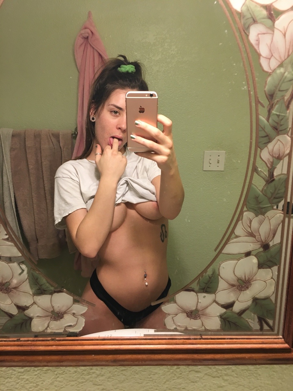 petitequeen:  the bad girl needs a tummy rub   cum hangout n get to know me on snap