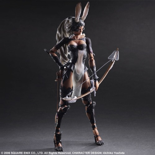   FINAL FANTASY XII FRAN FIGURINEHer beautiful dark skin contrasts with her silvery hair for a visage that sets her apart from the other protagonists of FINAL FANTASY XII. We have recreated the tall and agile stature of this warrior, and no details has