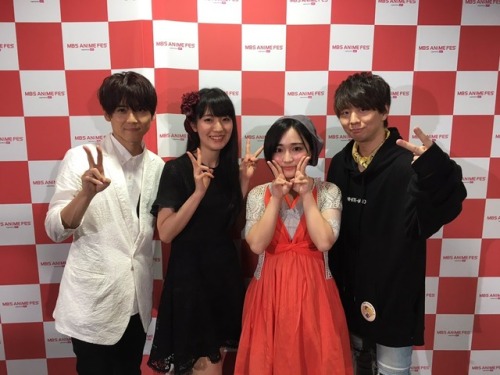 fuku-shuu: SnK News: Seiyuu Promote the October Reading & Live Event SnK seiyuu Ishikawa Yui (Mikasa), Kaji Yuuki (Eren), and Hosoya Yoshimasa (Reiner) attended the MBS Anime Fes today to promote the upcoming SnK Season 2 Reading & Live event