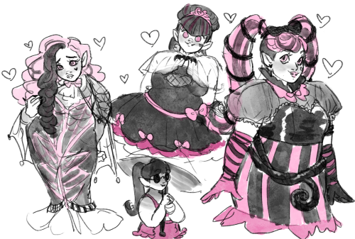 The Petty Desire To Draw Chubby Draculaura And Chubby Draculaura Only After Recieving One To Many Fatphobic