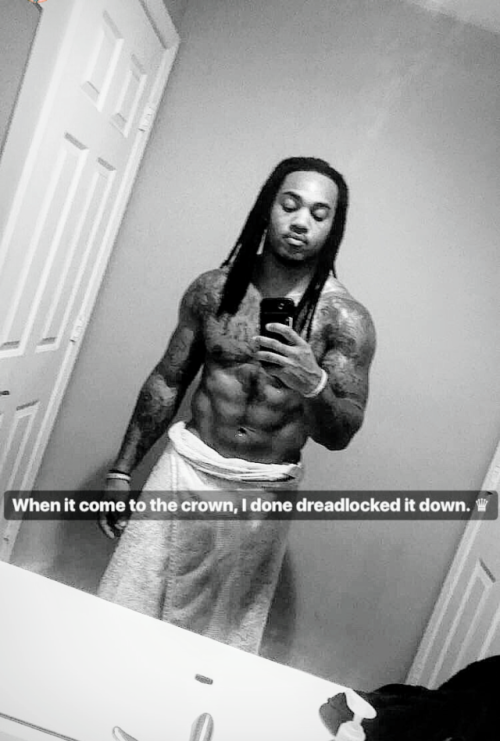 ddelyon: mrdeepdick: Dreadhead Muthafuck  Follow me please ddelyon thanks