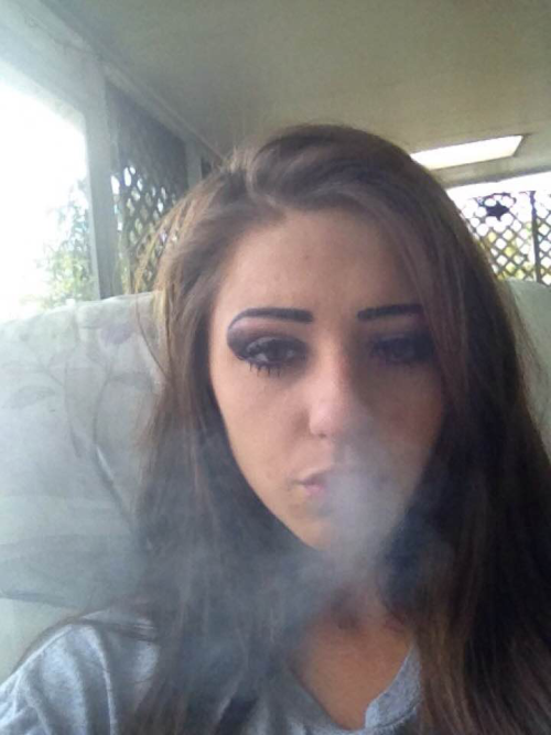 gabyrockstar:  Here we have Sami Tillis 21 years old submited by her exboyfriend.. started smoking with him when she said she never would.. Lovely sexy young girl.. Show some love ppl!!! reblog is mandatory Submit via kik or gmail azul78tumblr