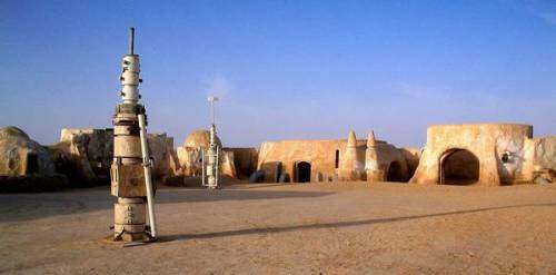 dima-tunsiya:Five of the six original Star Wars movies were filmed in Tunisia. Much of the set was i