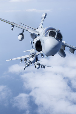 zainisaari:EA-6B Prowlers assigned to 2nd Marine Aircraft Wing’s Prowler Squadrons (VMAQT-1, VMAQ-2, 3, and 4) conduct an aerial refuel and formation flight near Cherry Point, N.C., March. 1, 2016. The flight was the first time in several years that