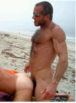 Nyceastvil:  Myskygarden:  Wet: Sunday On The Beach, Publicly Fucked. Twice. Torontojock