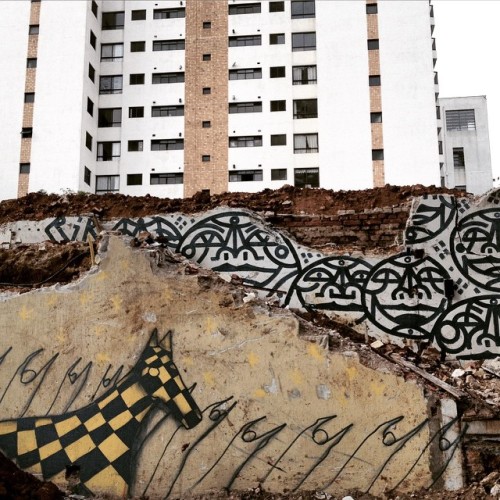 #Sampa #streetart
#demolition for #gentrification (at Vila Mariana - São Paulo)