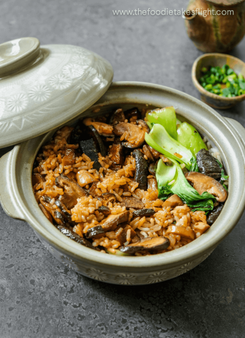 everythingwithwasabi: Hong Kong-Style Vegan Clay Pot Rice