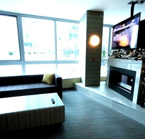 Seated Bar - Contemporary Home Bar