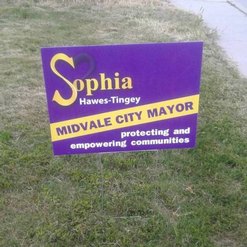 Got my first lawn sign after talking with my candidate on my front porch. She’s a smart lady w